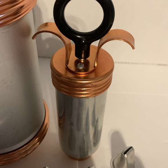 MIRRO, Vintage cookie press AND cookie/ cake decorator. SUPER CLEAN 🍪💖🍪💖 - Picture 7 of 8